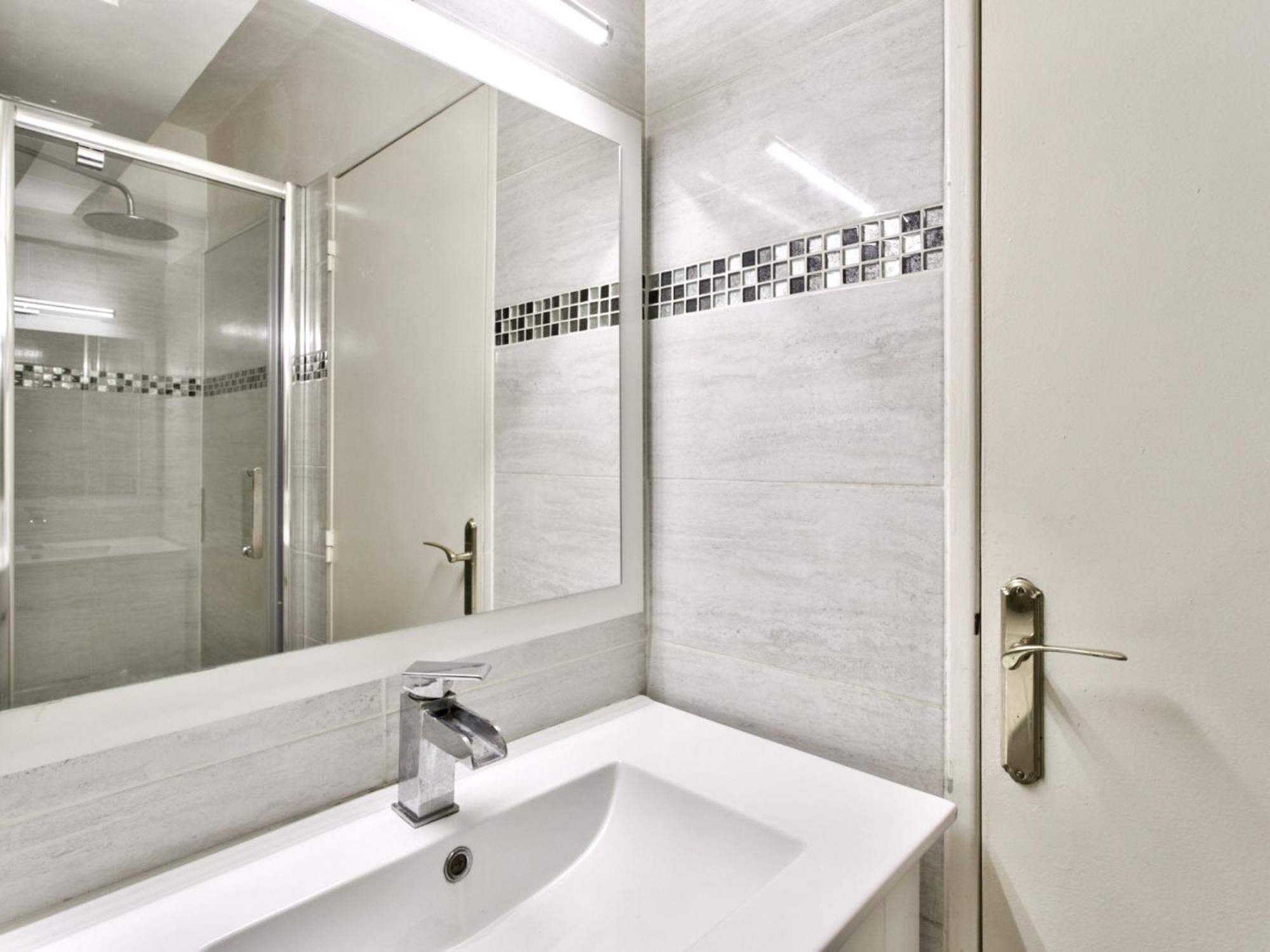 Le Grand Paris Apartment ลา คูร์เนิฟ ภายนอก รูปภาพ
